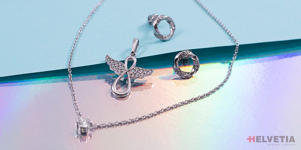 šperky z bílého zlata